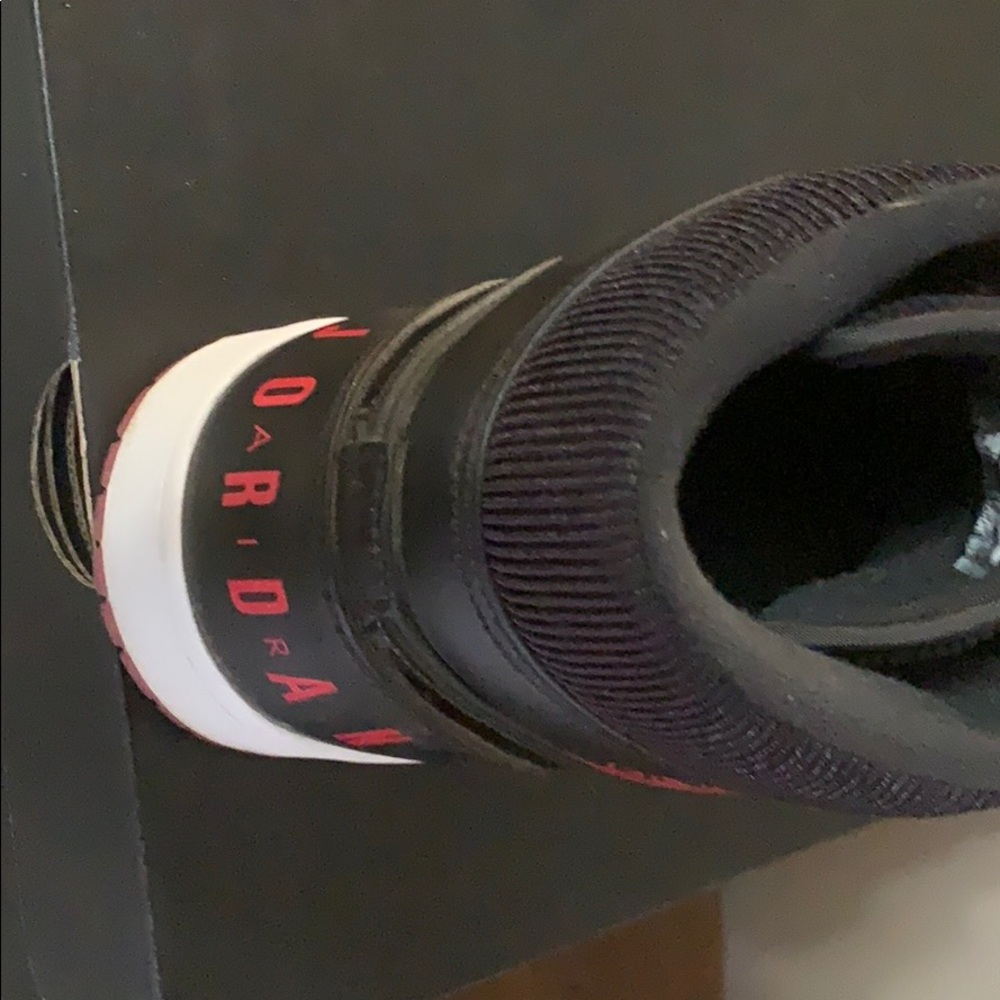 Shoe - Picture 2 of 2